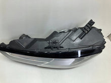 Load image into Gallery viewer, Frontscheinwerfer Audi A4 B9 180216072439 8W0941005 030129627100 Xenon Links