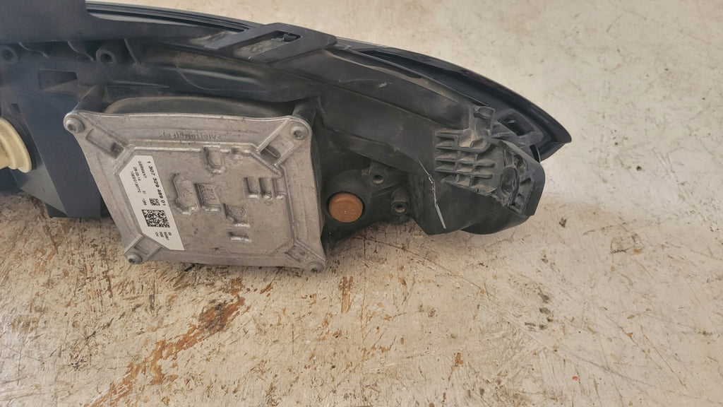 Frontscheinwerfer Jeep Cherokee 68157105AL 130732948901 Links Headlight SCH1472139787gg