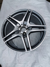 Load image into Gallery viewer, 1x Alufelge 20 Zoll 11.0" 5x112 68ET A1974010302 Mercedes-Benz Sls Amg Rim Wheel FEL8033550010cm