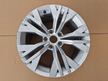 Load image into Gallery viewer, 1x Alufelge 17 Zoll 8.0&quot; 5x112 41ET Glanz Silber 3G0601025T VW Passat Rim Wheel