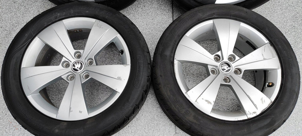 4x Alufelge 17 Zoll 7.5" 5x112 41ET Glanz 3V0601025A Seat III Superb Rim Wheel FEL9146801587nj