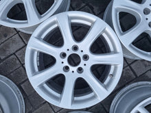 Laden Sie das Bild in den Galerie-Viewer, 4x Alufelge 17 Zoll 8.0" 5x112 34ET Silber 6856893 BMW Rim Wheel FEL8563195153dr
