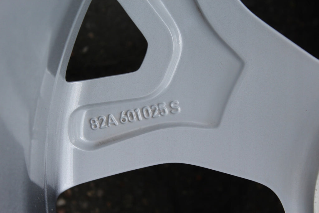 4x Alufelge 17 Zoll 7.0" 5x100 43ET Glanz Silber 82A601025S Audi Rim Wheel FEL7005776193nv