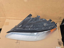 Laden Sie das Bild in den Galerie-Viewer, Frontscheinwerfer Volvo Xc70 31214347 39217212 Xenon Links Headlight