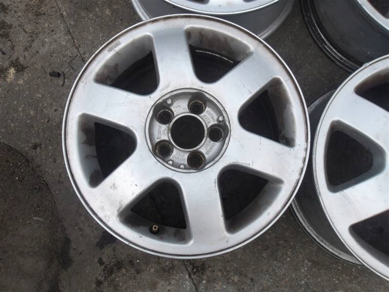 4x Alufelge 15 Zoll 6.0" 5x100 38ET 8L0601025F Audi A3 Rim Wheel