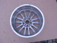 Laden Sie das Bild in den Galerie-Viewer, 1x Alufelge 20 Zoll 8.5" 5x120 33ET 7843717 BMW Rim Wheel FEL6172855436ib