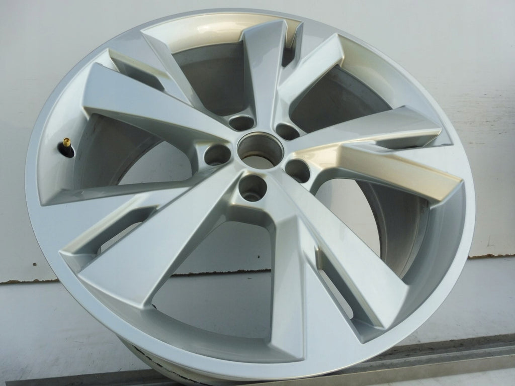 1x Alufelge 20 Zoll 9.0" 5x112 42ET Audi Q4 Rim Wheel FEL8690557799sj