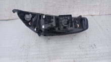 Load image into Gallery viewer, Frontscheinwerfer Ford Focus NX7B13E015CF Links Scheinwerfer Headlight SCH4240424220bw
