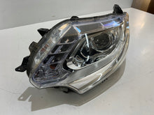 Laden Sie das Bild in den Galerie-Viewer, Frontscheinwerfer Mitsubishi L200 Xenon Ein Stück (Rechts oder Links) Headlight