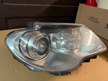 Laden Sie das Bild in den Galerie-Viewer, Frontscheinwerfer VW Touran Xenon Rechts Scheinwerfer Headlight SCH6218330676nz