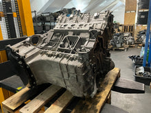 Laden Sie das Bild in den Galerie-Viewer, Motor Mercedes-Benz 276957 3.5 31TKm 2017 Benzin Engine Unkomplett