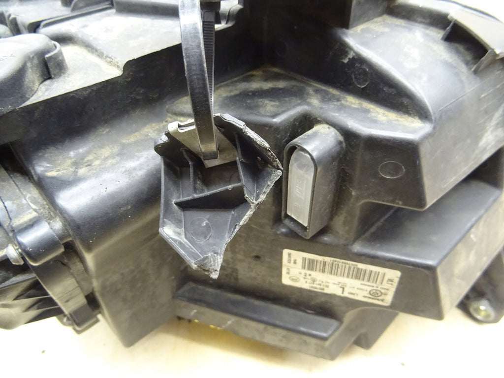 Frontscheinwerfer VW Amarok 2H1941017 Ein Stück (Rechts oder Links) Headlight SCH6681126275qn