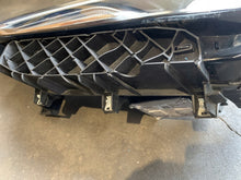 Load image into Gallery viewer, Frontscheinwerfer Alfa Romeo Stelvio 50559300 Links Scheinwerfer Headlight SCH8840360471zi