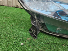 Laden Sie das Bild in den Galerie-Viewer, Frontscheinwerfer Honda Insight 100-22875 Ein Satz Scheinwerfer Headlight