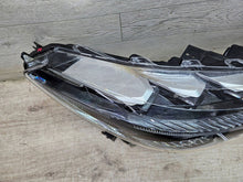 Laden Sie das Bild in den Galerie-Viewer, Frontscheinwerfer Toyota Corolla HASC016184 Rechts Scheinwerfer Headlight SCH4464112518mw