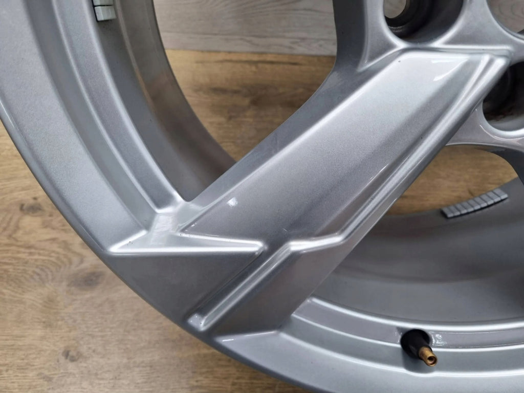 1x Alufelge 18 Zoll 8.0" 5x112 39ET Glanz Silber 4K0601025D Audi A6 Rim Wheel FEL4319981628du