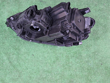 Laden Sie das Bild in den Galerie-Viewer, Frontscheinwerfer VW Touran 5TB941082A Full LED Rechts Scheinwerfer Headlight