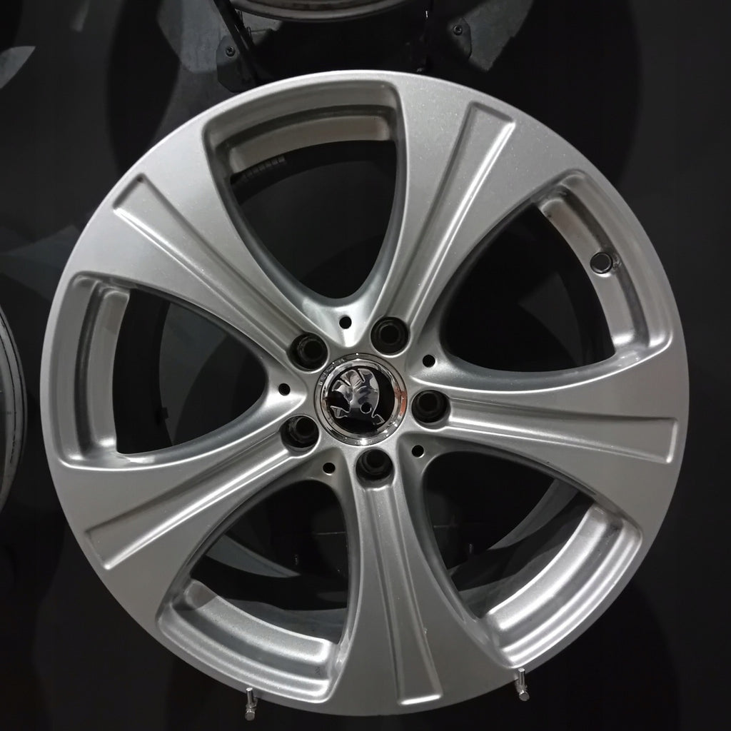 4x Alufelge 18 Zoll 8.0" 5x112 38ET A2534010800 Mercedes-Benz Superb Iii FEL6065283231xb