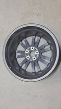 Load image into Gallery viewer, 1x Alufelge 19 Zoll 8.0" 5x120 7889784 BMW 3 F30 F31 Rim Wheel FEL7478848382et