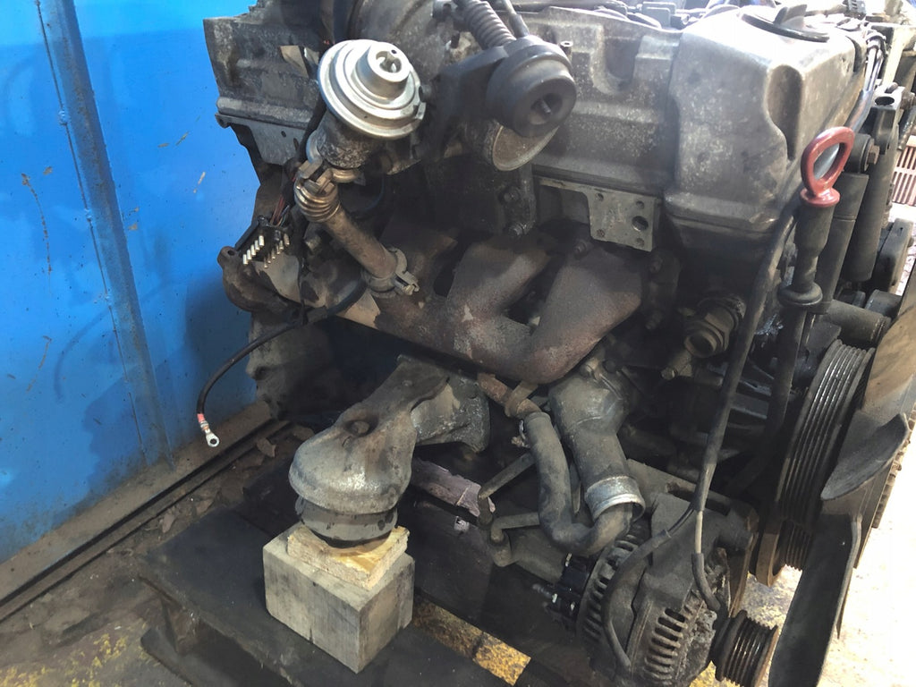 Motor Mercedes-Benz W124 OM605 2.5 113PS 366TKm Diesel Engine Komplett