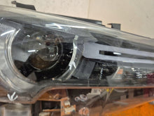 Laden Sie das Bild in den Galerie-Viewer, Frontscheinwerfer Mazda Cx-5 8272354400 Rechts Scheinwerfer Headlight SCH6716768817jg