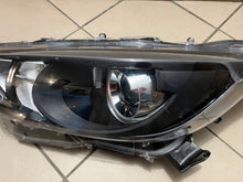 Load image into Gallery viewer, Frontscheinwerfer Toyota 4 Yaris Links Scheinwerfer Headlight