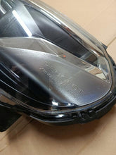 Laden Sie das Bild in den Galerie-Viewer, Frontscheinwerfer Peugeot Expert Traveller 9808573580 Links Headlight SCH2435256008es
