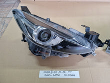 Load image into Gallery viewer, Frontscheinwerfer Mazda 3 BHN3-51030 BHN3-51040 Xenon Rechts oder Links
