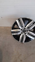 Laden Sie das Bild in den Galerie-Viewer, 1x Alufelge 18 Zoll A2434011400 Mercedes-Benz Eqa Rim Wheel FEL1340331108dd