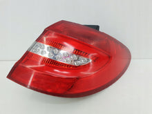 Laden Sie das Bild in den Galerie-Viewer, Rückleuchte Mercedes-Benz W246 A2468200664 Rechts Rearlight