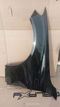 Laden Sie das Bild in den Galerie-Viewer, Kotflügel Mercedes-Benz W205 Vorne Rechts
