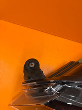 Laden Sie das Bild in den Galerie-Viewer, Frontscheinwerfer Skoda Superb III 3V1941015A 3V1941015A3V1941015 Xenon Links SCH1901243770px