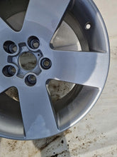Laden Sie das Bild in den Galerie-Viewer, 1x Alufelge 17 Zoll 7.5" 5x112 45ET Grau Audi A6 C5 Rim Wheel FEL3635205999oz