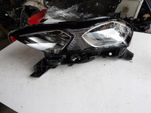 Laden Sie das Bild in den Galerie-Viewer, Frontscheinwerfer Citroën Ds3 9820840880 Links Scheinwerfer Headlight