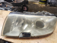 Laden Sie das Bild in den Galerie-Viewer, Frontscheinwerfer Skoda Superb I Links Scheinwerfer Headlight