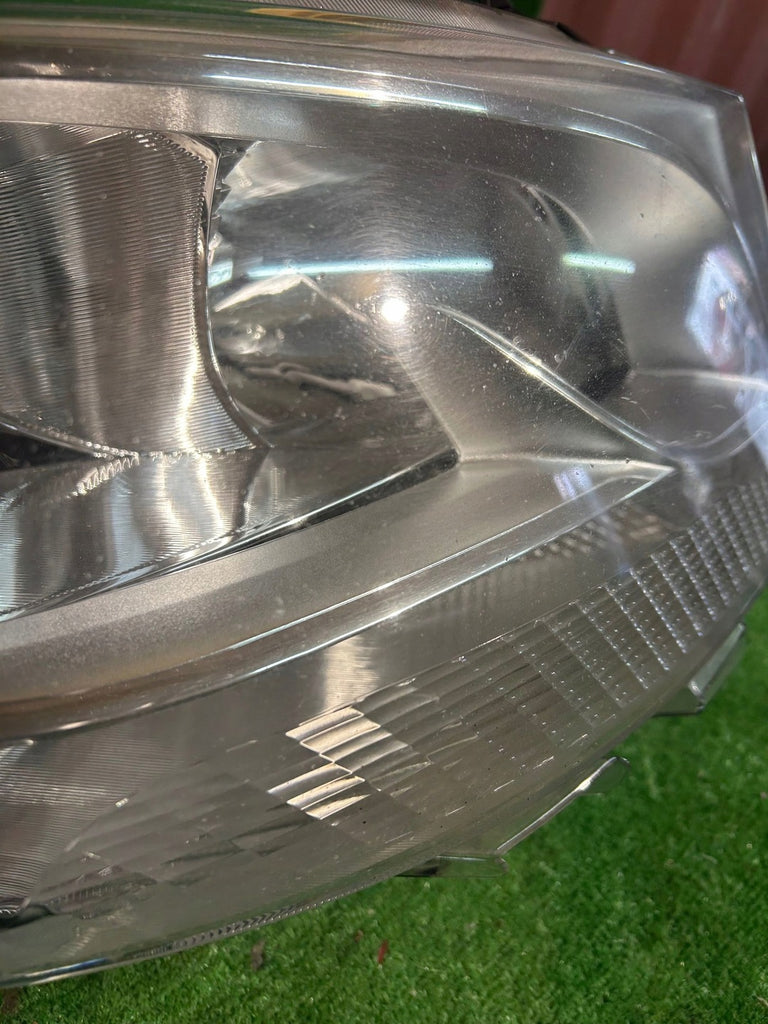 Frontscheinwerfer Mercedes-Benz Sprinter A9109060100 Rechts Headlight