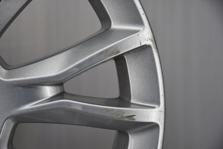 1x Alufelge 17 Zoll 7.0" 5x110 39ET Glanz Silber 13276735 Opel Astra H Zafira FEL4878502374jv