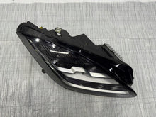 Laden Sie das Bild in den Galerie-Viewer, Frontscheinwerfer Jaguar E-Pace Rechts Scheinwerfer Headlight SCH8301096955is