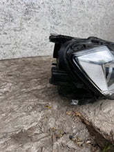 Load image into Gallery viewer, Frontscheinwerfer VW Touran 5TB941036C 030129923220 LED Rechts Headlight