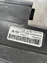 Laden Sie das Bild in den Galerie-Viewer, Frontscheinwerfer Opel Vivaro A 9808567780 Links Scheinwerfer Headlight