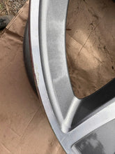Load image into Gallery viewer, 1x Alufelge 17 Zoll 7.0" 5x112 48ET Glanz Grau A2054010800 Mercedes-Benz W205 FEL3898706024bk