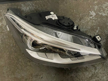 Laden Sie das Bild in den Galerie-Viewer, Frontscheinwerfer BMW 1 F21 F20 7296913 7296914 Xenon Rechts oder Links SCH5434568446id