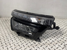 Laden Sie das Bild in den Galerie-Viewer, Frontscheinwerfer Skoda Kamiq 658941015 658941016 Full LED Ein Satz Headlight SCH7373887748nt