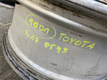 Laden Sie das Bild in den Galerie-Viewer, 1x Alufelge 17 Zoll 7.0&quot; 5x114.3 45ET 4567-9876 Toyota Rim Wheel