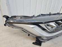 Laden Sie das Bild in den Galerie-Viewer, Frontscheinwerfer Toyota IV Yaris LED Rechts Scheinwerfer Headlight SCH9119859299jb