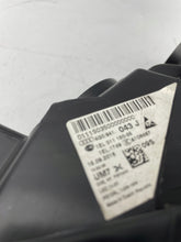 Laden Sie das Bild in den Galerie-Viewer, Frontscheinwerfer Audi A6 C7 4G0941043 Xenon Ein Stück (Rechts oder Links) SCH7301040406xm