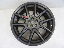 Laden Sie das Bild in den Galerie-Viewer, 1x Alufelge 21 Zoll 8.5&quot; 5x108 45ET L8A21007CA Land Rover Range Velar L560