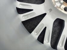 Load image into Gallery viewer, 1x Alufelge 18 Zoll 7.0&quot; 5x114.3 50ET PW457-10000 Toyota C-Hr Rim Wheel