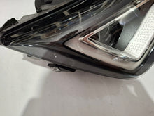 Laden Sie das Bild in den Galerie-Viewer, Frontscheinwerfer Seat Ateca 576941032C 1EX014 891-52 LED Rechts Headlight