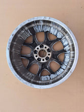 Laden Sie das Bild in den Galerie-Viewer, 1x Alufelge 17 Zoll 8.0" 5x112 30ET 0020694 Mercedes-Benz W210 Rim Wheel FEL9081336512dg